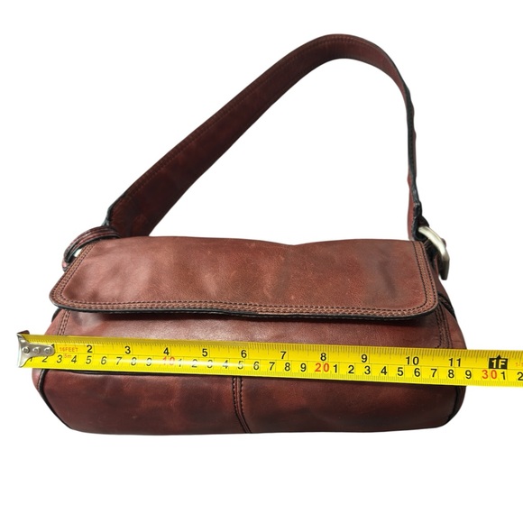 Vintage Fossil Leather Y2K Shoulder Bag Brown Flap Purse Key Charm 75082 - Picture 11 of 14